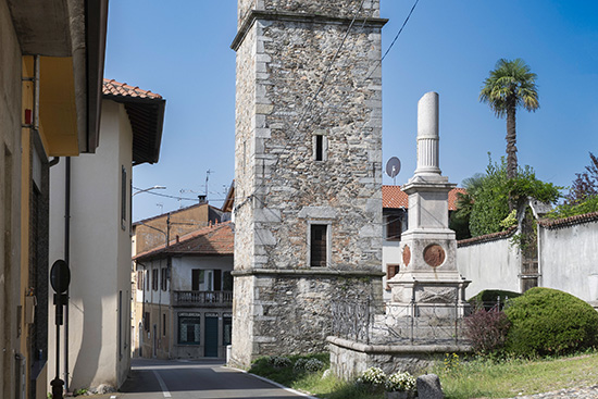 Fotografia del Monumento ai Garibaldini Morazzone