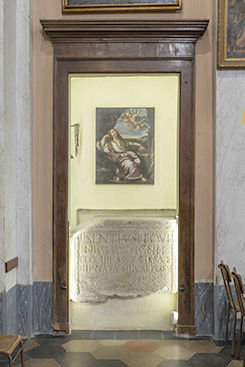 Foto di reperti di epoca romana imperiale 2 Chiesa Parrocchiale Sant'Ambrogio Morazzone